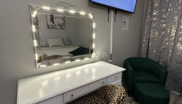 FIFAWorldCupNearStadiumsBalconyAccessNoStairs - Foto 5