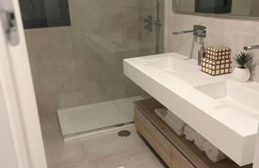 The White House Marbella - Photo 9