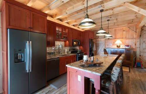 Oceanview Barnhouse Retreat with Hot Tub - Foto 15