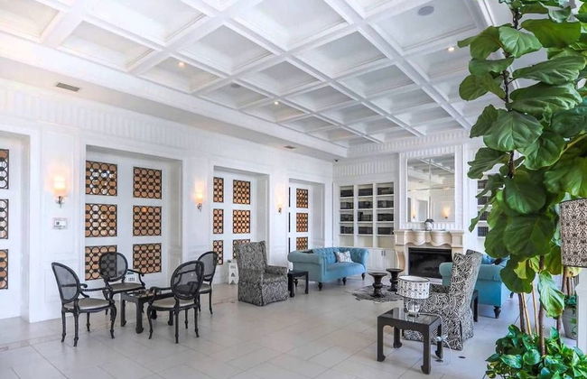 Meridian Luxury Condos - Foto 2