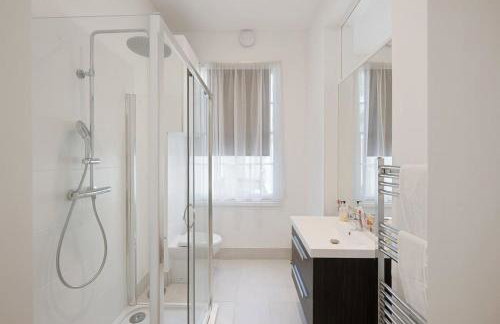 Large Luxury City Centre Flat with Balcony - Foto 24