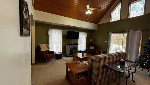 Hidden Pines - Foto 2