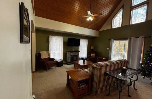 Hidden Pines - Foto 2