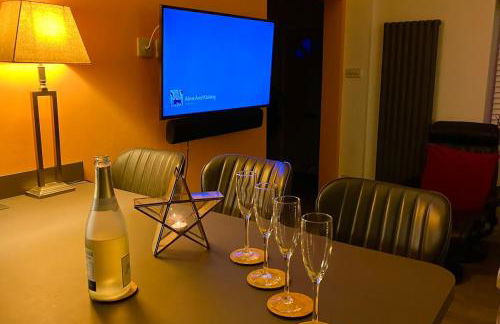 Elkstone House, Hot tub Luxury, Comfortable Home - Foto 48