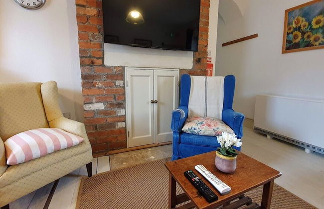 Stylish Town Centre Apartments - Photo 52