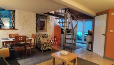 Yr Hen Efail - Quirky Old Smithy cottage near forest walks, cycling & lakes - Foto 5