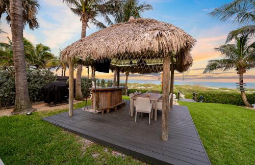 Oceanfront Cocoa Beach Vacation Home Private Beach, Tiki Bar & Family Fun - Foto 52