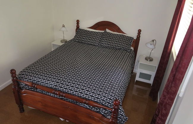 The Black Sparrow - Photo 7