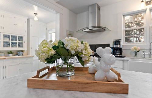 "Broadway Hideaway" by Roxy Rentals - Foto 51