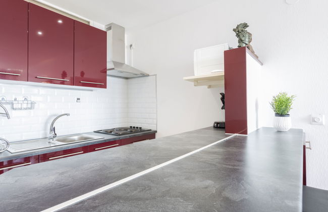 1 bedroom Apartment in Castelló d'Empúries with garden - Photo 8