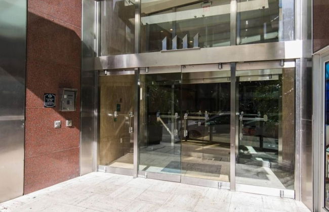 Elegant Condo - Near French Quarter & Bourbon St - Photo 27