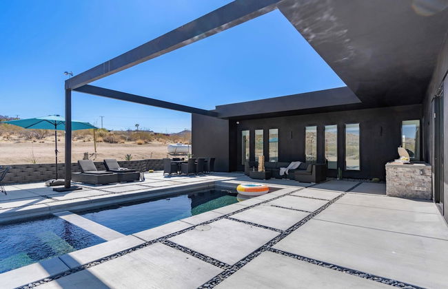 Luxe Modern Escape w/ Pool, Hottub, Firepit, Desert View Obsidian by Avantstay - Foto 43