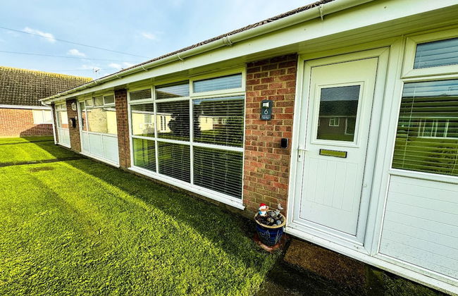 Charming Chalet-style Bungalow in Kessingland - Foto 3