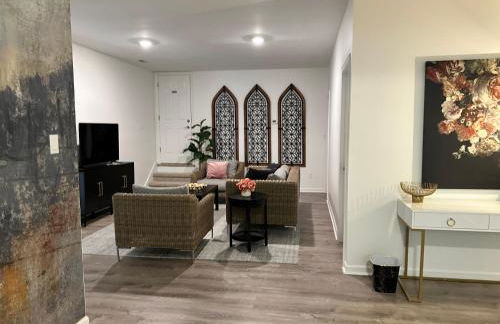 Private Suite in Upscale Neighborhood - Foto 35