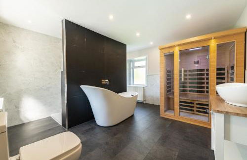 Nether Newton - Sleeps 12, Hottub, Sauna, Private Garden - Foto 12