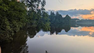 Secluded Mountain Lake Escape - Foto 2