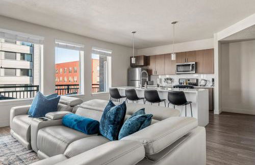 Gorgeous 2BD 2BA Pool,Gym,Htub near Convention Ctr - Foto 11