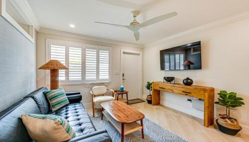 Upscale Naples Condo with Pool Access Walk to Pier! - Foto 4