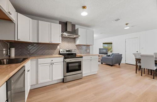 Spacious McKinney Bungalow - 4 Bedrooms - Foto 5