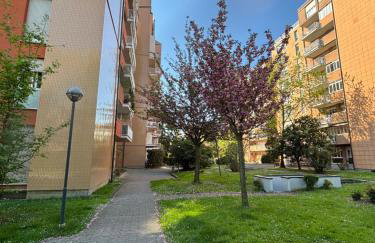 Casa di Laura mono e bilo di fronte Ospedale San Raffaele - Photo 1