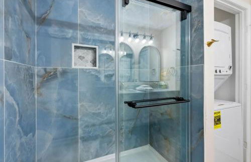 Brand New Saltwater Pool! - Waterfront Canal - Luxury Home - Foto 44