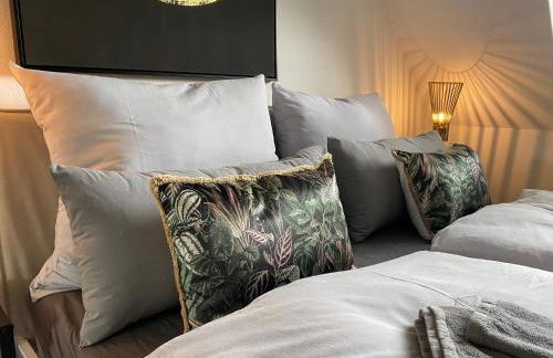 Apartment 1 - Modernes Dachgeschoss-Studio in Duisburg Meiderich, 4,7 km Hbf, U-Bahn 250m, Flughafen Düsseldorf 28 km, Landschaftspark 2,9 km - Foto 9