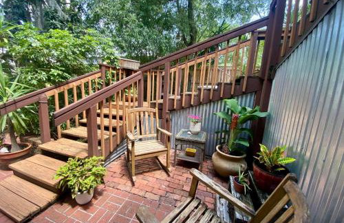 Summer House - 1Br-1Ba - Second Floor Apt - Five Minute Walk To City Gates - Foto 5