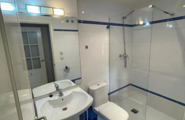 FENALS BEACH&CHIC, Boutique Apartament, free parking, full equipped near the beach - Foto 27