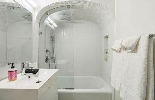 The McKinley House condo - Photo 17