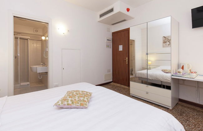 Santa Margherita Guesthouse - Photo 17