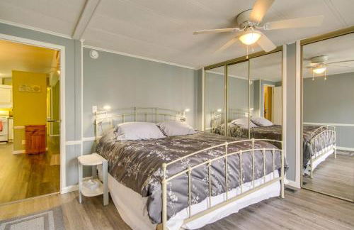 Beachy Lewes Home with Outdoor Shower and Fire Pit! - Foto 13