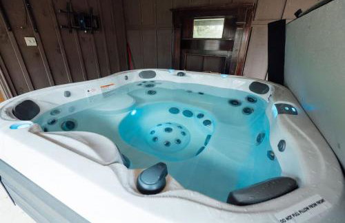 Home with Sauna & Hot Tub & Lake Access - Foto 21