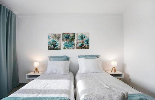 Bouros's Cliff - Foto 24