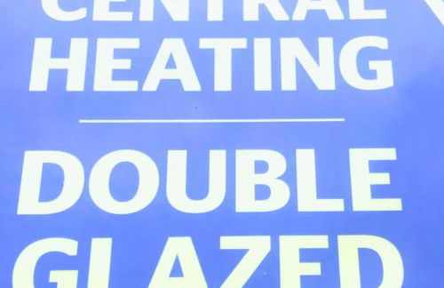 PD Wonderwall Caravan, Direct beach access & Beds made on arrival & GCH - Foto 6