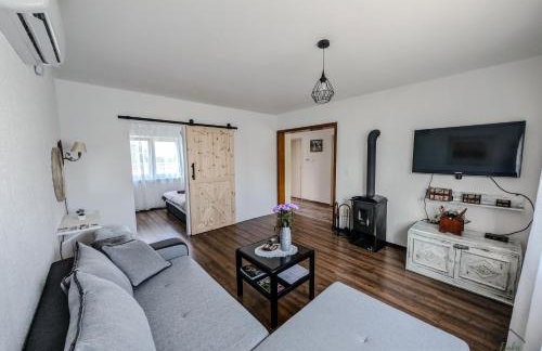 Kuća za odmor Fjaka - Foto 1