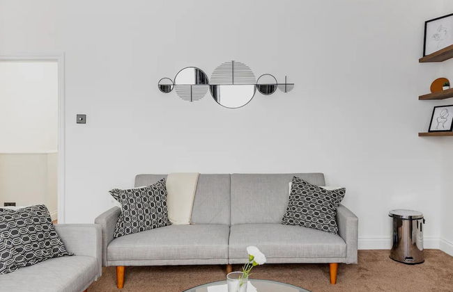 Charming 3-bed Apartment in London - Foto 36