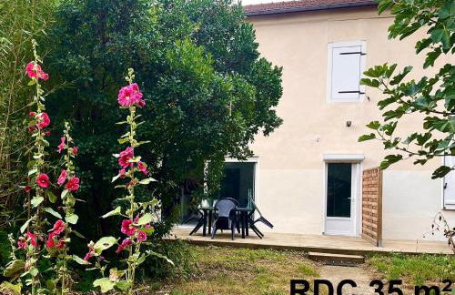 Le Clos des Baleines RDC avec jardin et 1 place de parking privée dans un garage - Foto 12