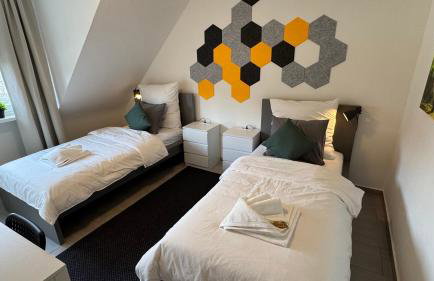 DUTTI'S HOME - Apartment A l 2 rooms l 4 Beds l TV l WIFI l Kitchen l Parking l Autobahn - Foto 2