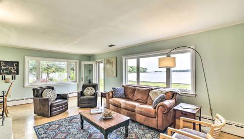 Bayfront Retreat with Game Room and Outdoor Pool! - Foto 3