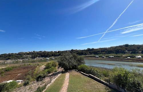 5BR 3BA Spicewood Prime Waterfront w Dock, Theater and Game Room by Austin Vacay - Foto 59