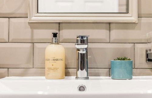 Contemporary Central Apartment - Foto 19