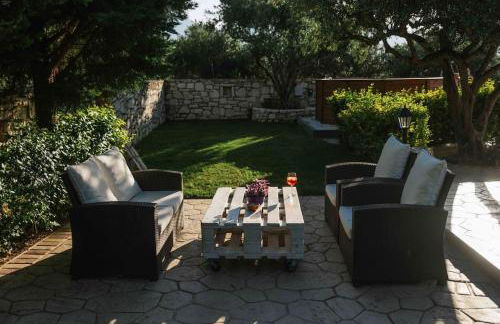 Myron Olive Villa Retreat - Foto 19