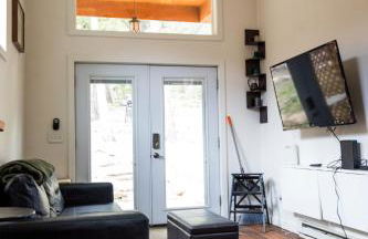 Miners Cabin at Base Camp Lodging Company - Foto 11