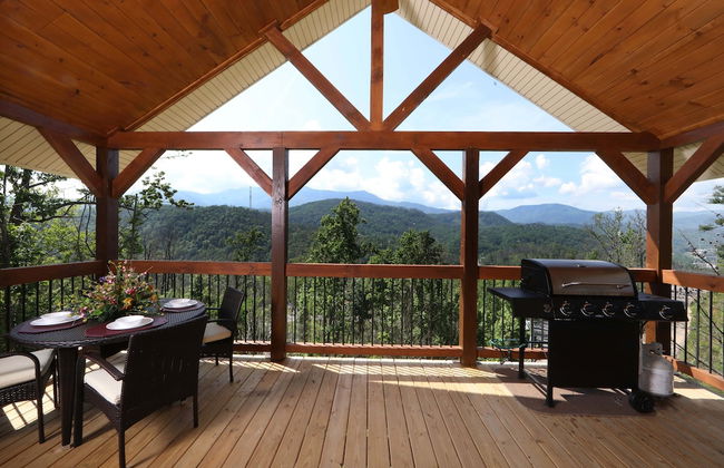 Above It All - Four Bedroom Cabin - Foto 53