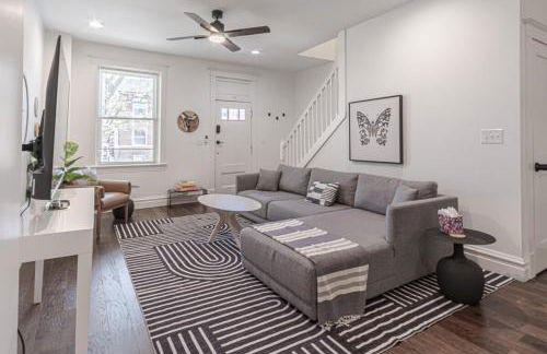 Ann Avenue 3BR St Louis Home with Games and Free Parking - Photo 2