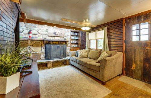 Rustic Bedford Cabin Near Hunting and Fishing - Foto 4