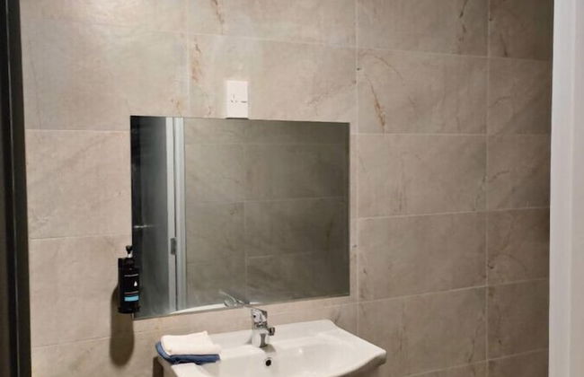 1 Double and 1 sofa bed Garden Chalet B - Photo 5