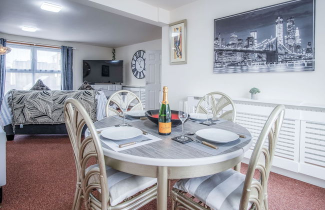 Fulke Street - 2 Bedroom Apartment - Milford Haven - Foto 31