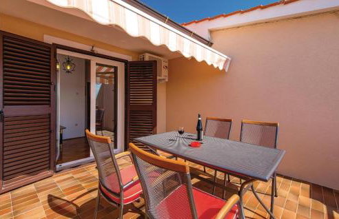 Beautiful Apartment In Dinjiska - Foto 9