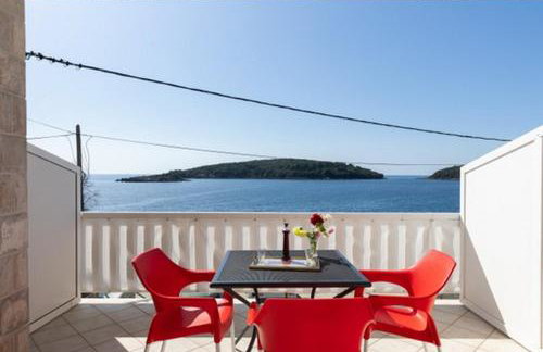 Apartments More - Photo 2